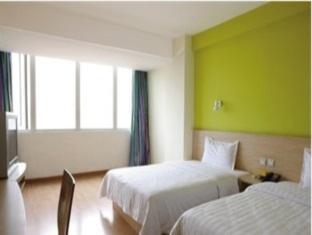 7 Days Inn Tanggu Hebei Road Тиендзин Екстериор снимка